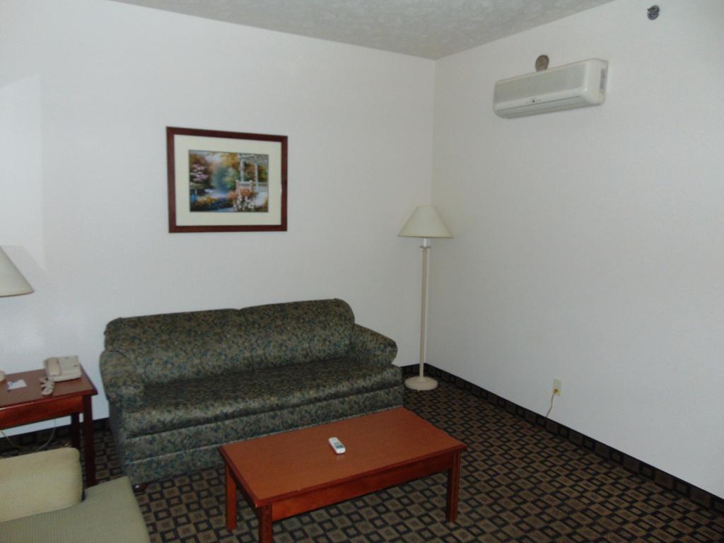 Days Inn By Wyndham Pentwater Chambre photo