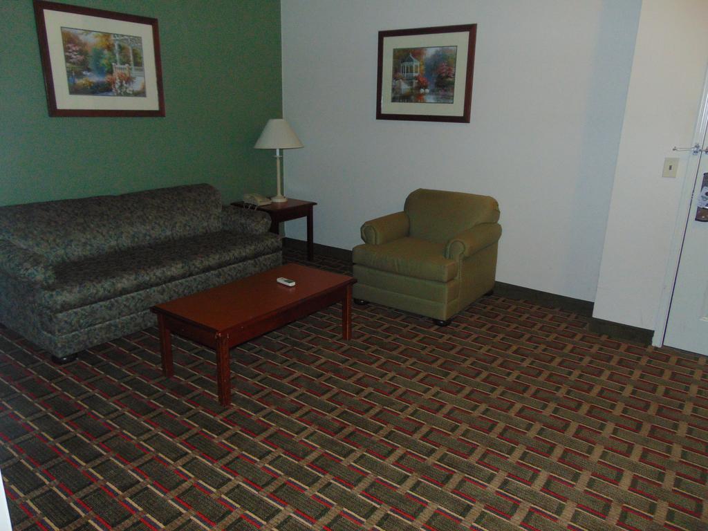 Days Inn By Wyndham Pentwater Extérieur photo